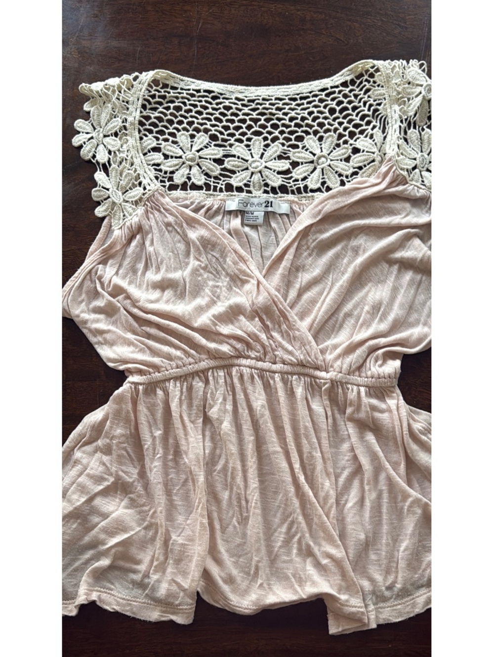 Forever 21 Pink Sleeveless Top with Crochet Floral Detail, Size M - Picture 4 of 7